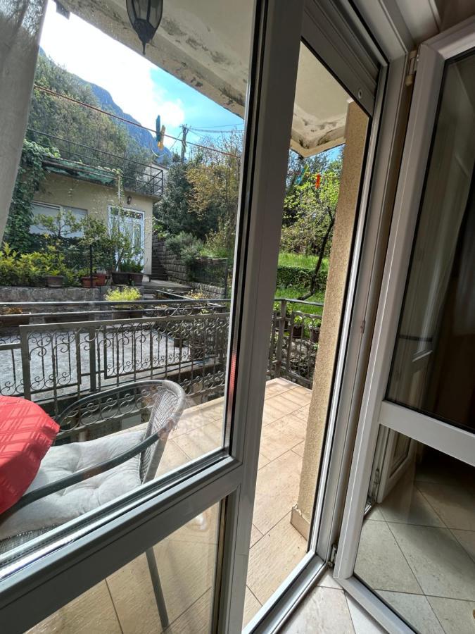 Studio On The Coast, With A View Of The Sunrise,Free We-Fi Kotor Luaran gambar