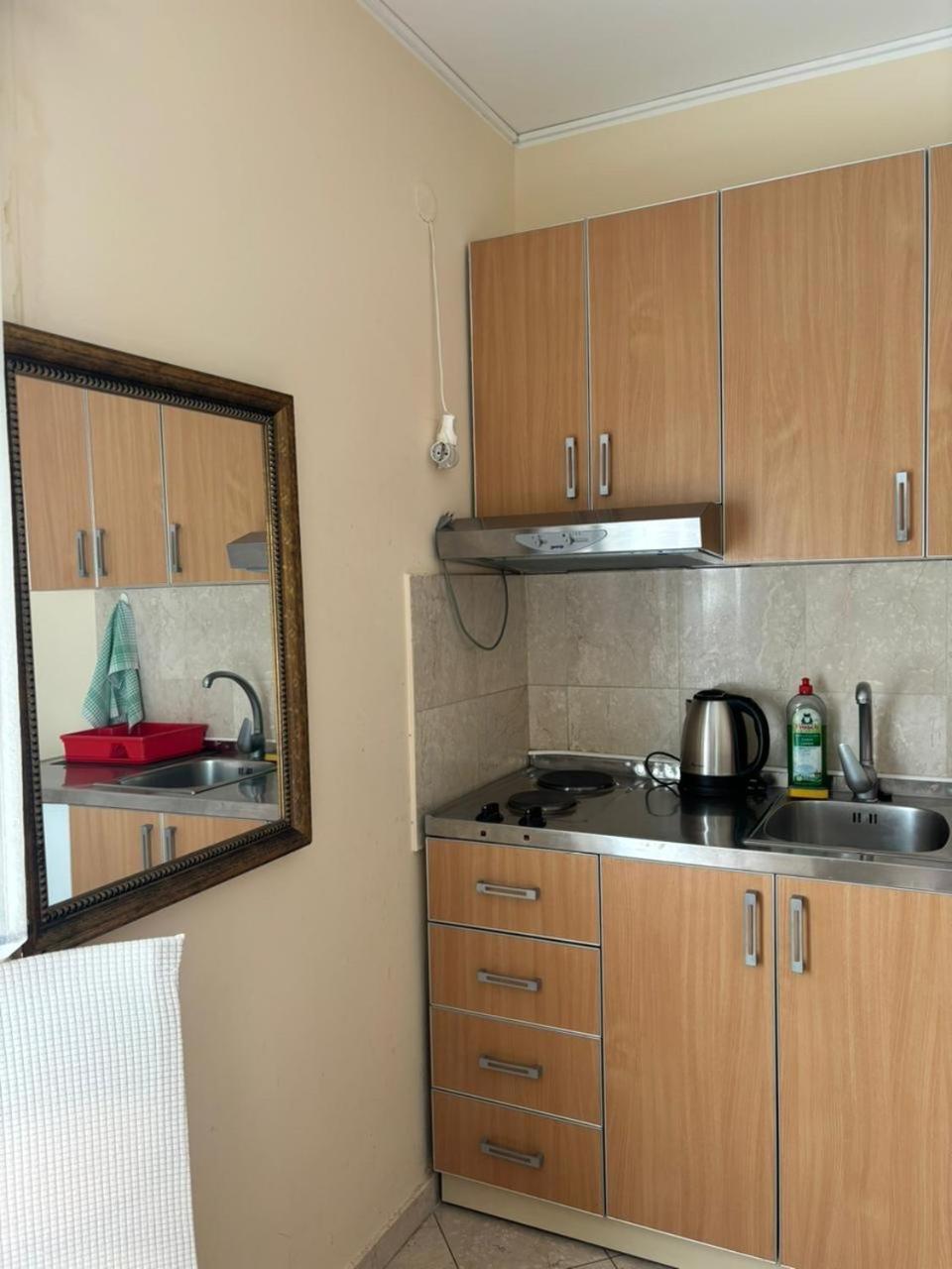 Studio On The Coast, With A View Of The Sunrise,Free We-Fi Kotor Luaran gambar